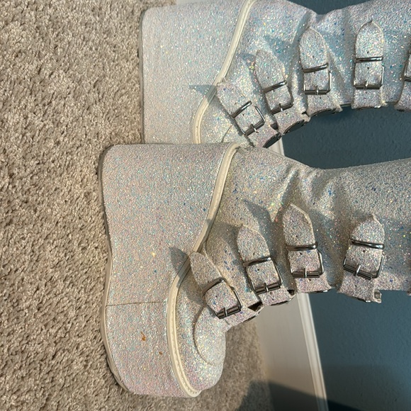 Demonia boots size 10 - Picture 3 of 5